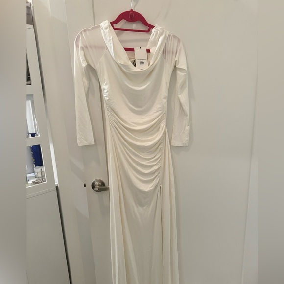 Bumpsuit | The Off The Shoulder Evening Dress - Picture 6 of 9